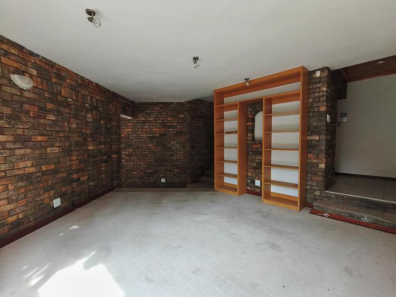 5 Bedroom Property for Sale in Oatlands North Eastern Cape